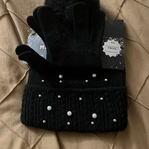 Beaded Hat & Glove Set with faux fur (nwt)